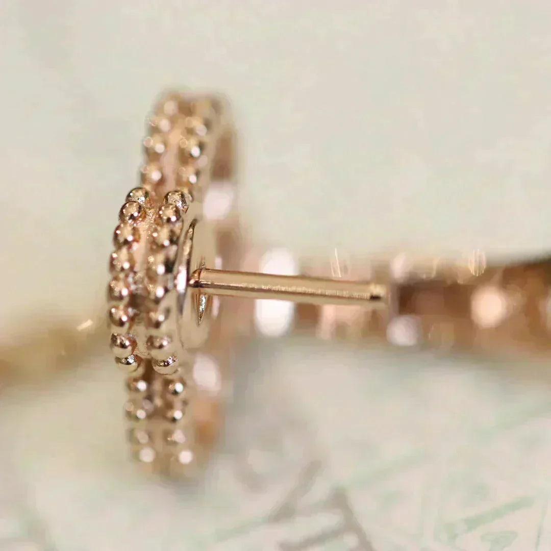 [LORA]CLOVER MEDIUM 1 MOTIFS FUll DIAMOND EARRINGS
