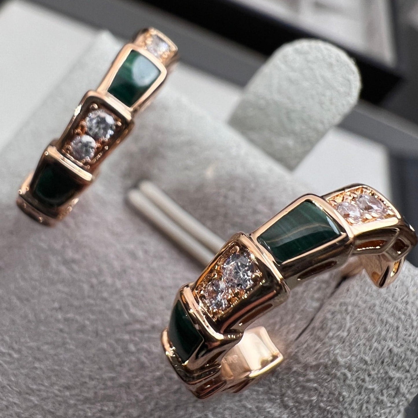 [LORA]SERPENTI MALACHITE PINK GOLD EARRINGS