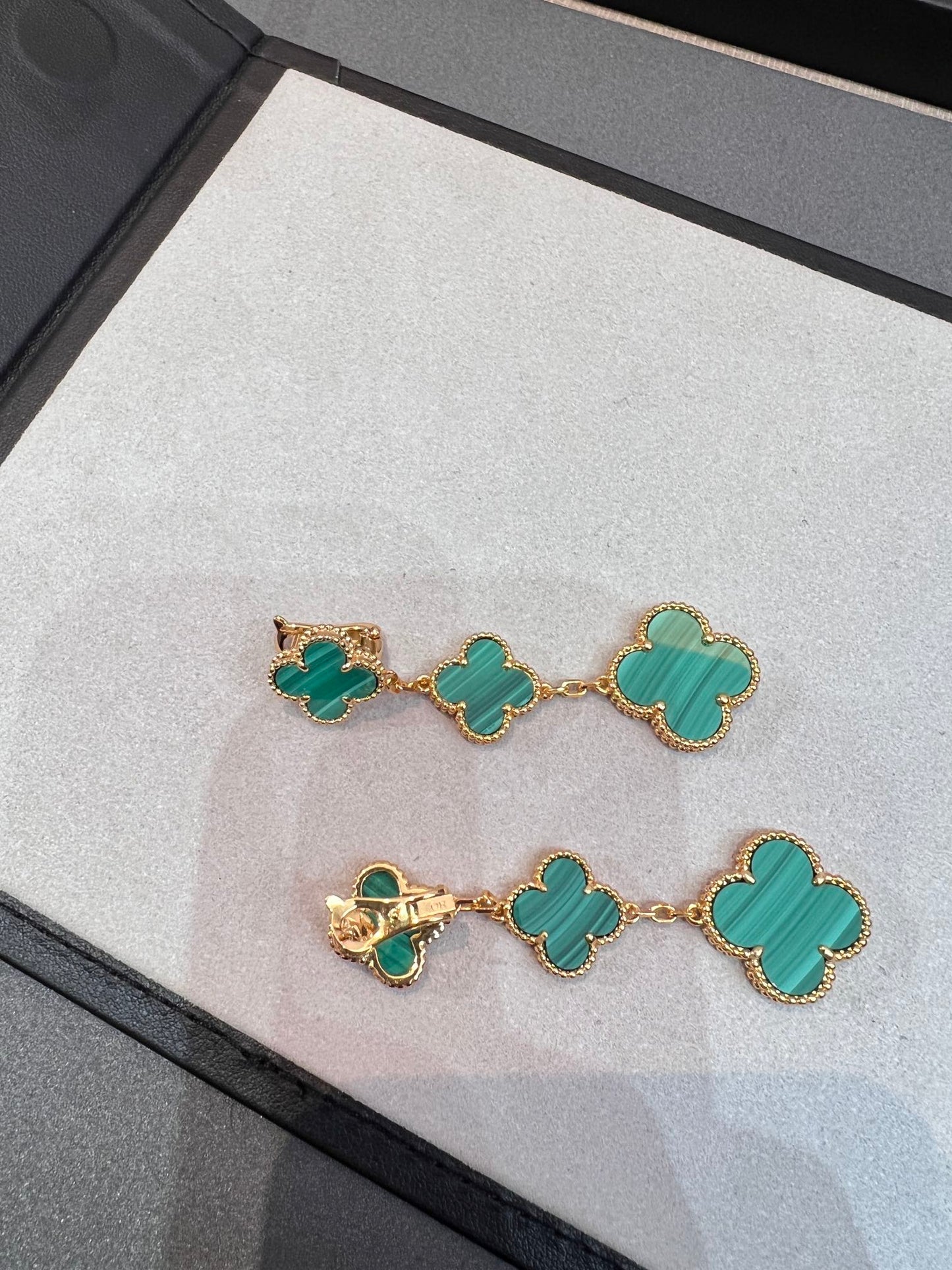 [Lora]CLOVER MALACHITE 3 MOTIFS GOLD