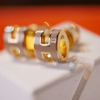[LORA]MINI POP H GOLD EARRINGS GREY