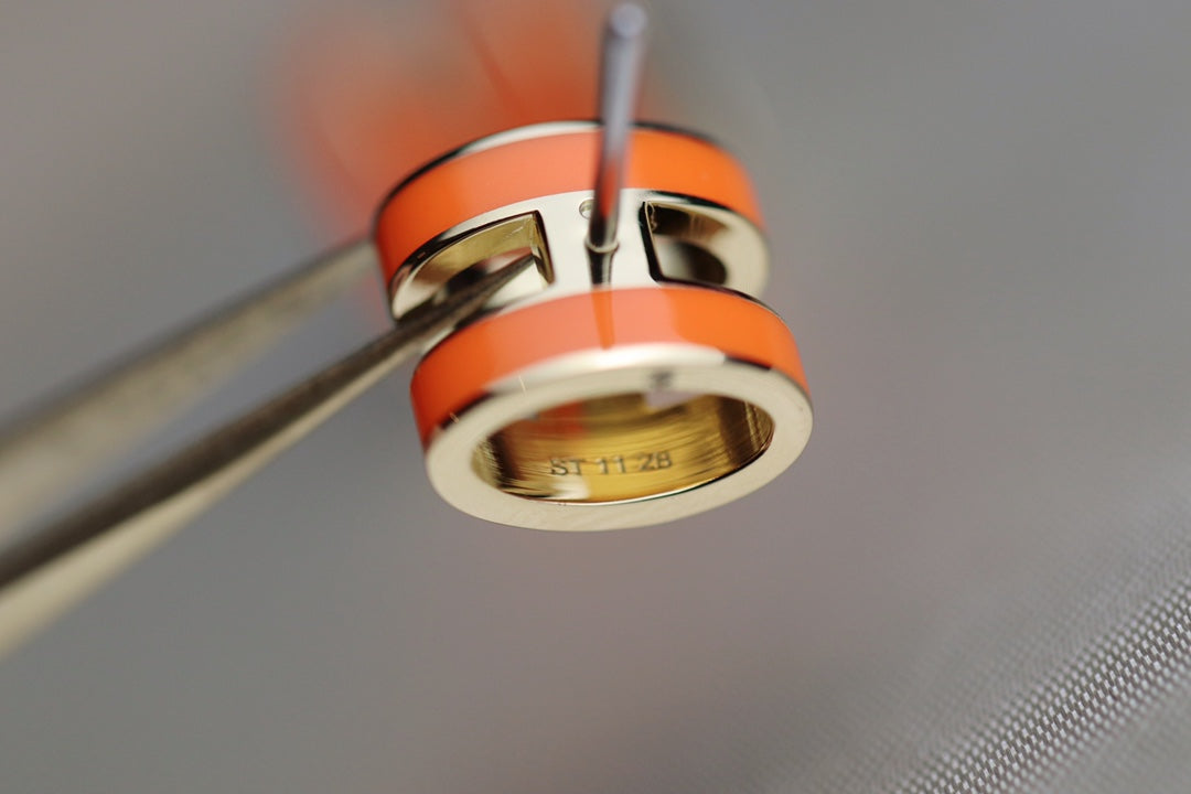 [LORA]MINI POP H EARRINGS ORANGE