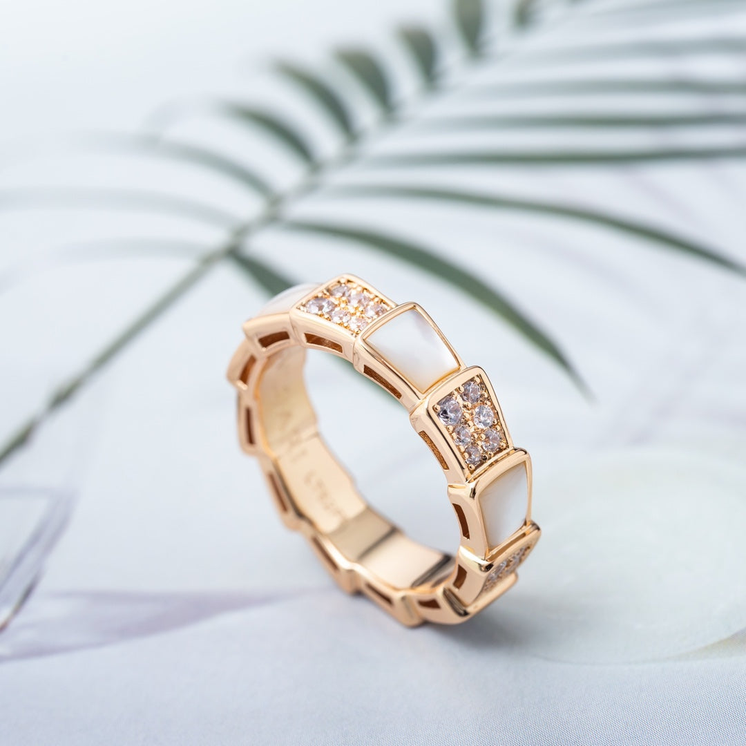 [LORA]SERPENTI RING PINK GOLD MOP DIAMOND PAVED 4MM
