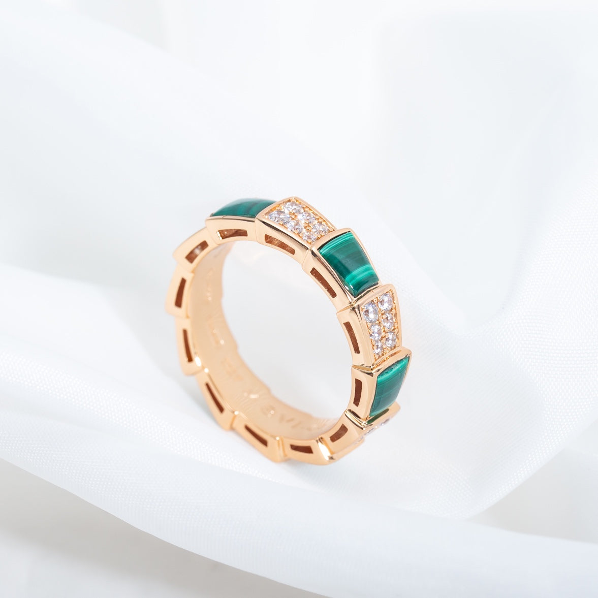 [LORA]SERPENTI RING PINK GOLD MALACHITE DIAMOND PAVED 4MM