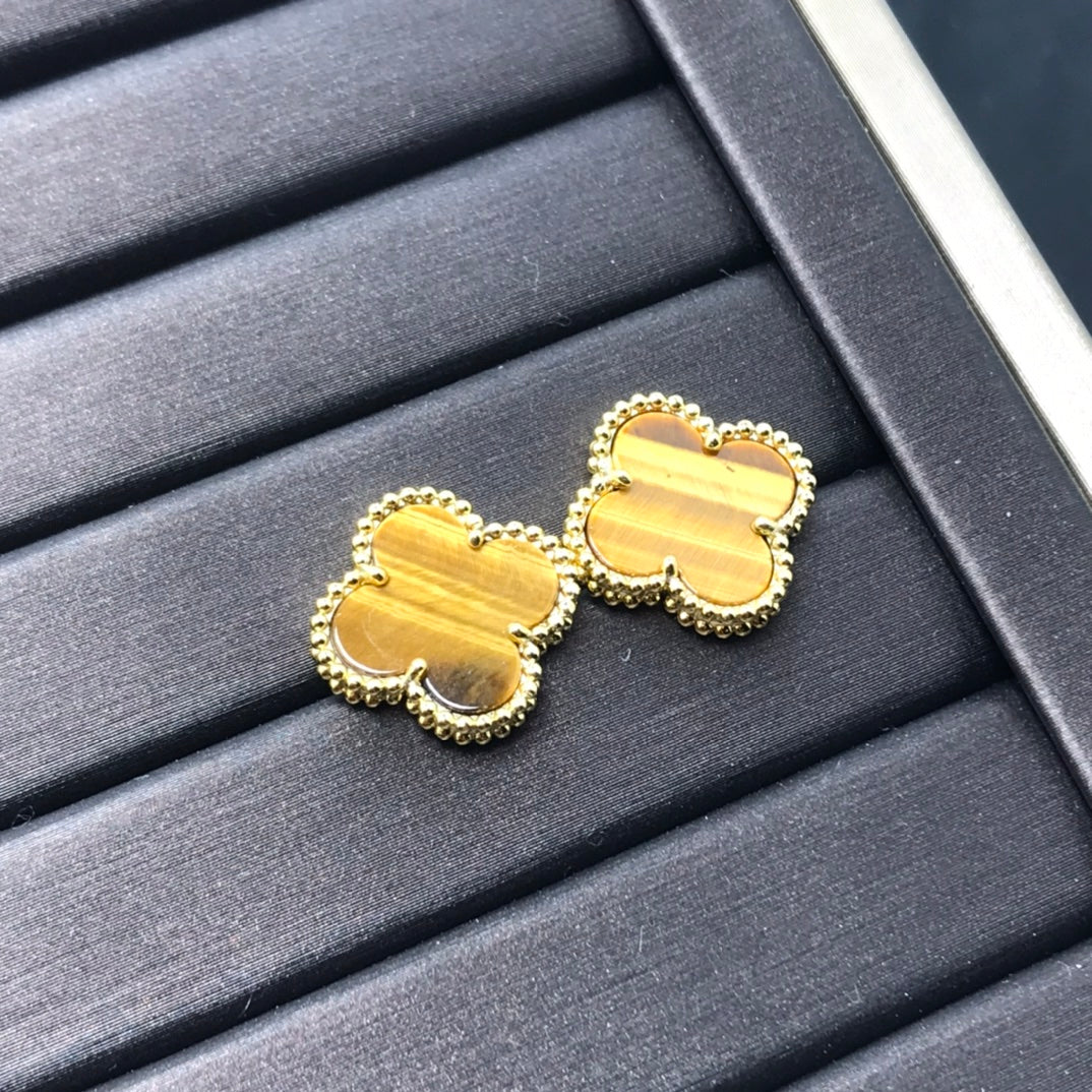[LORA]CLOVER MEDIUM 1 MOTIFS TIGER EYE EARRINGS