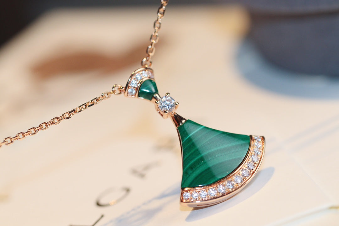 [LORA]DREAM NECKLACE MALACHITE DIAMOND