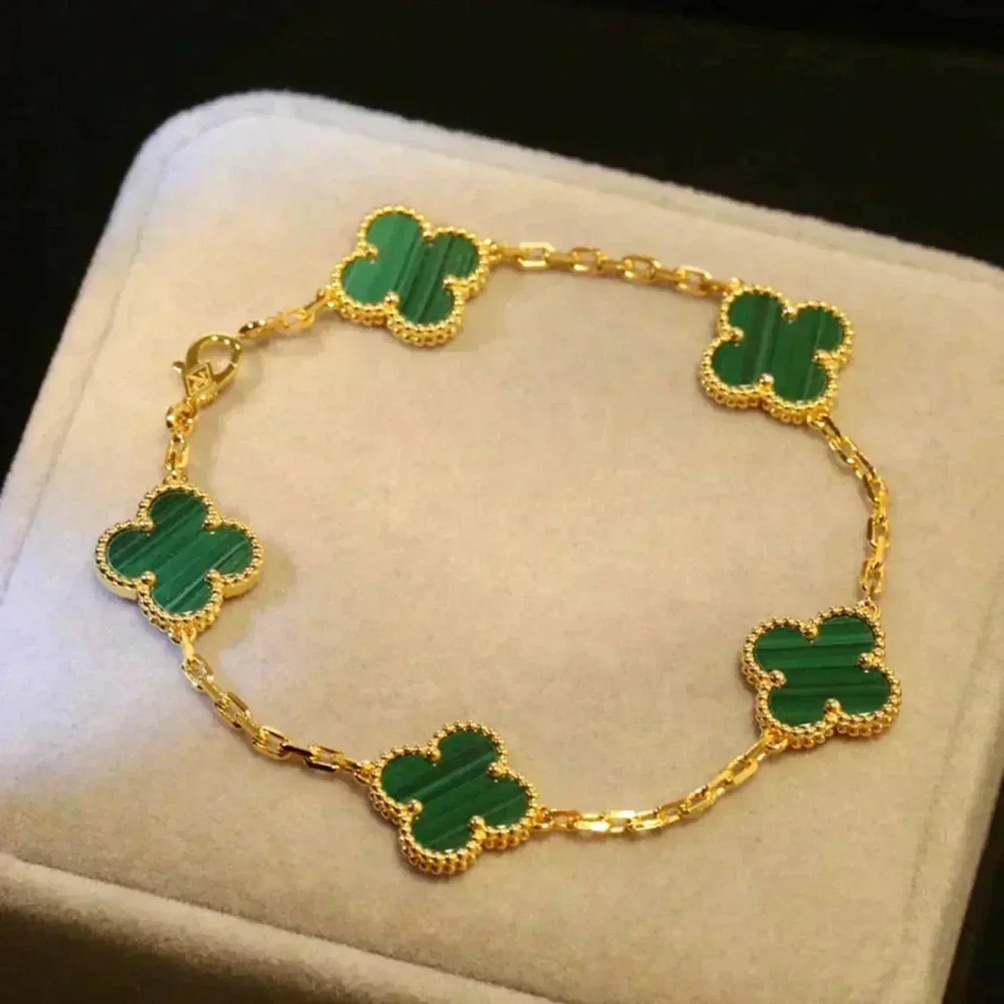 [Lora] CLOVER 5 MOTIF MALACHITE BRACELET COLLECTION