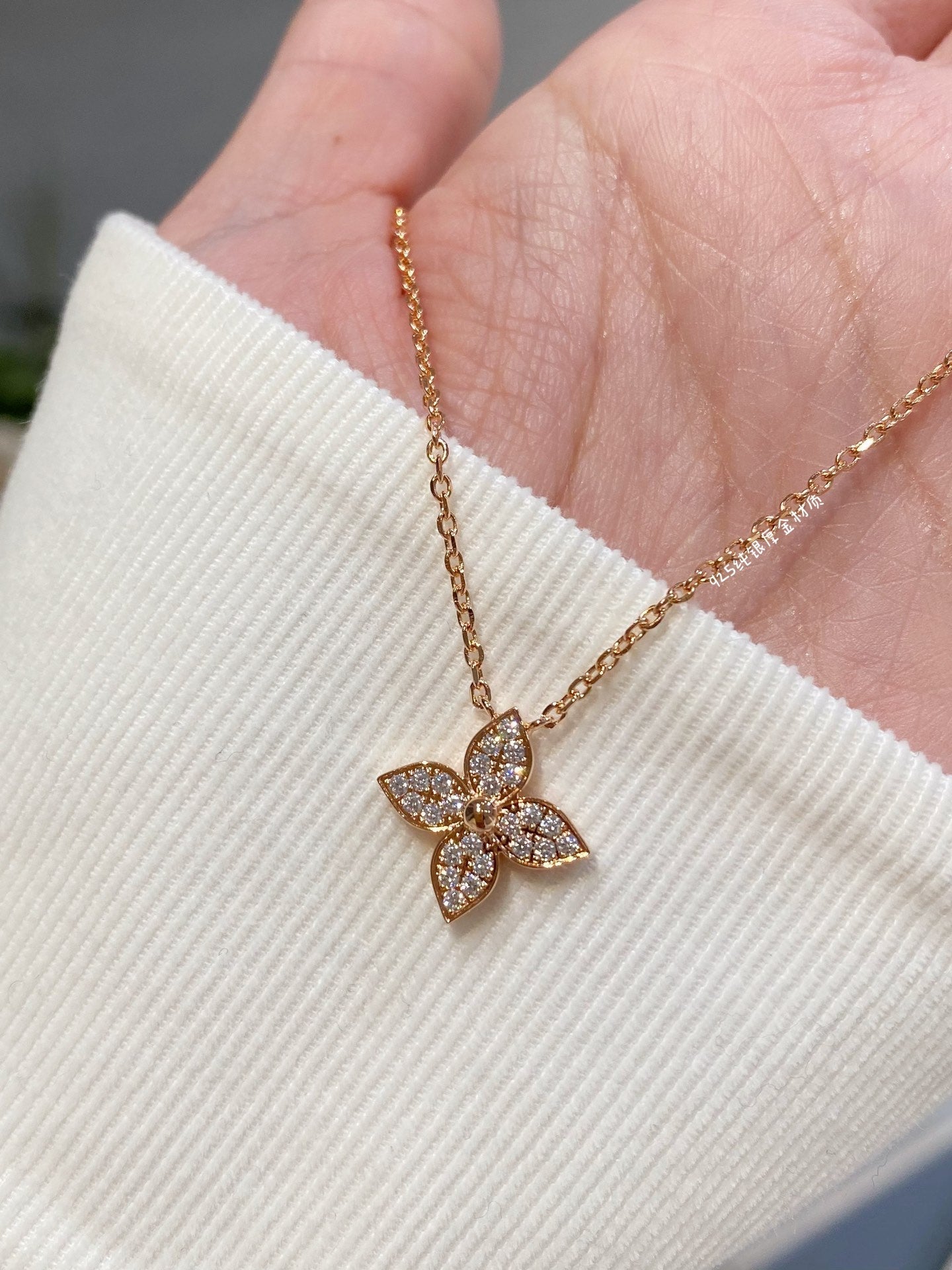 [LORA]STAR DIAMOND NECKALCE