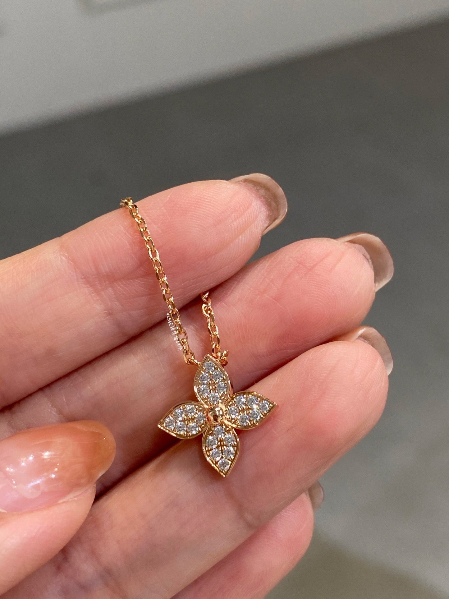 [LORA]STAR DIAMOND NECKALCE