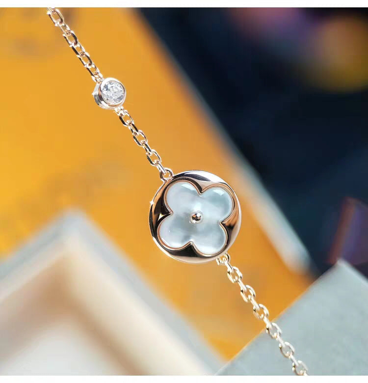 [LORA]SUN MOP GOLD 1 DIAMOND NECKLACE