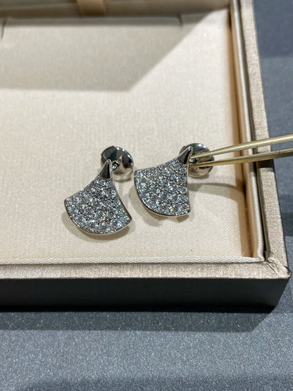 [LORA]DREAM STUD EARRINGS DIAMOND