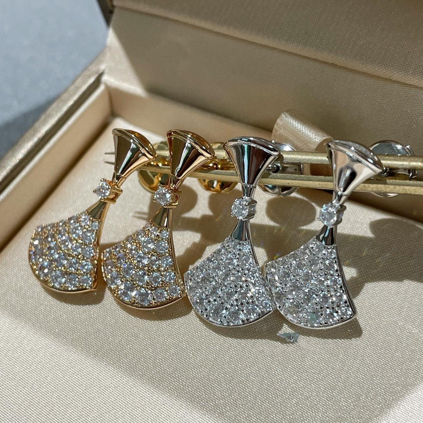 [LORA]DREAM EARRINGS DIAMOND