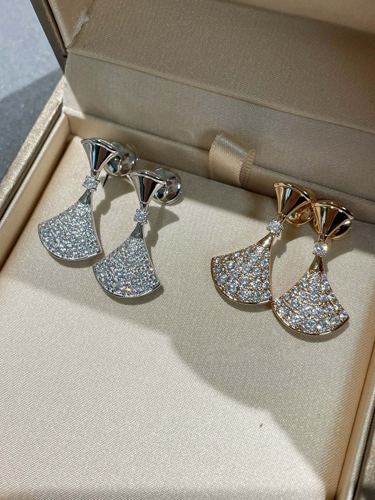 [LORA]DREAM EARRINGS DIAMOND
