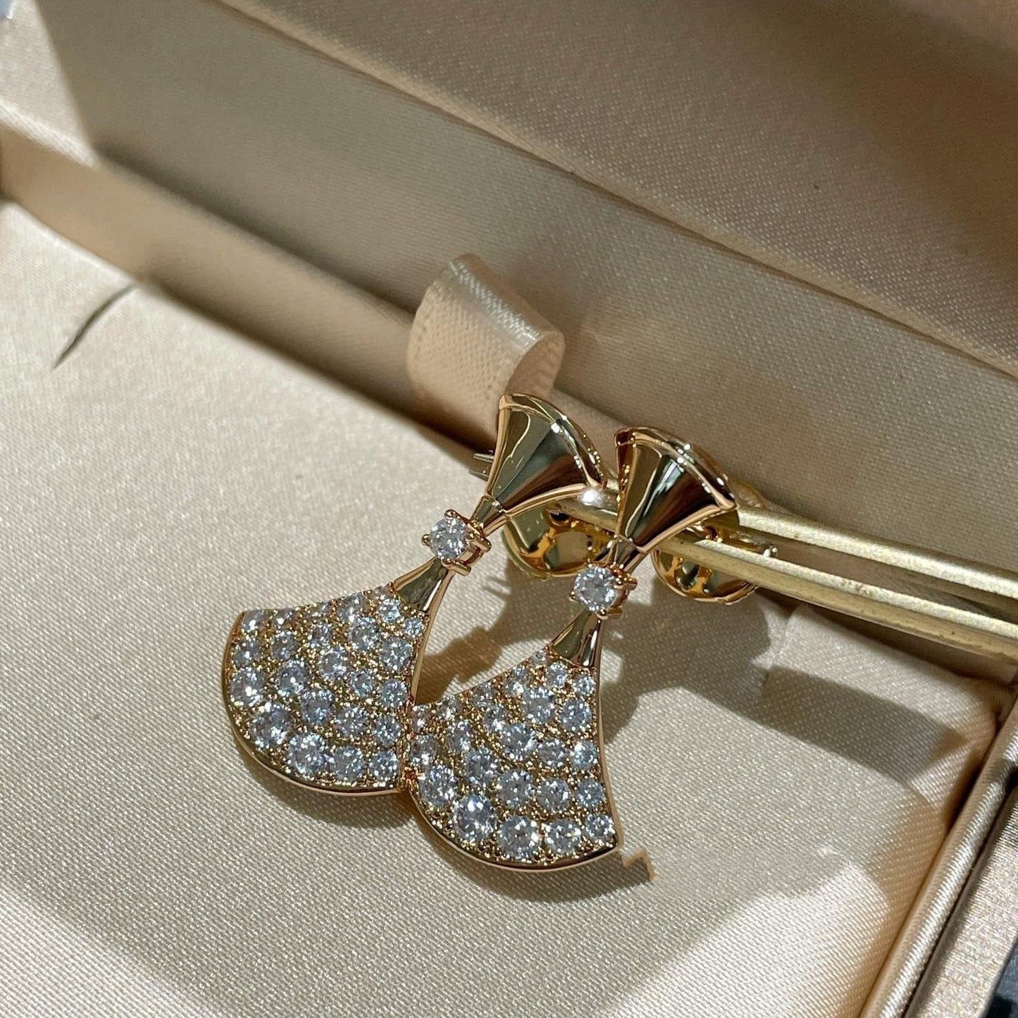 [LORA]DREAM EARRINGS DIAMOND