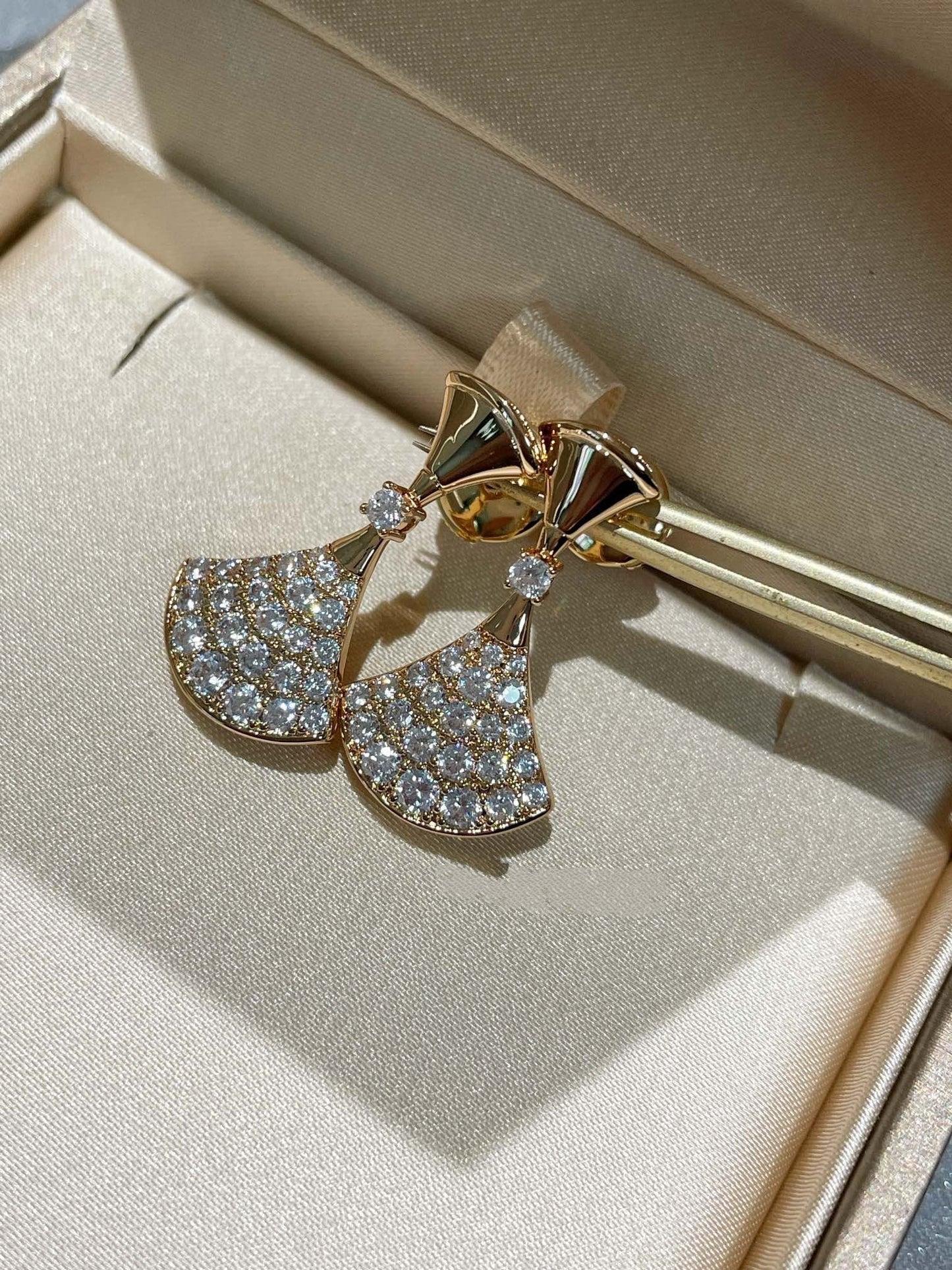 [LORA]DREAM EARRINGS DIAMOND