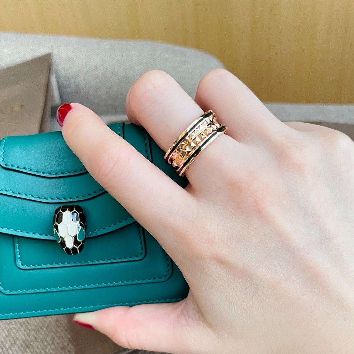 [LORA]ZERO 1 PINK GOLD BLACK CERAMIC RING