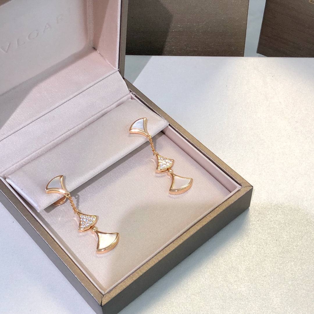 [LORA]DREAM EARRINGS 3 MOTIFS DIAMOND MOP PINK GOLD