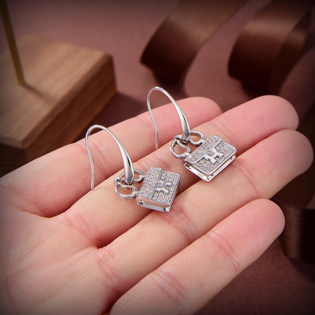 [LORA]KELLY DIAMOND EARRINGS