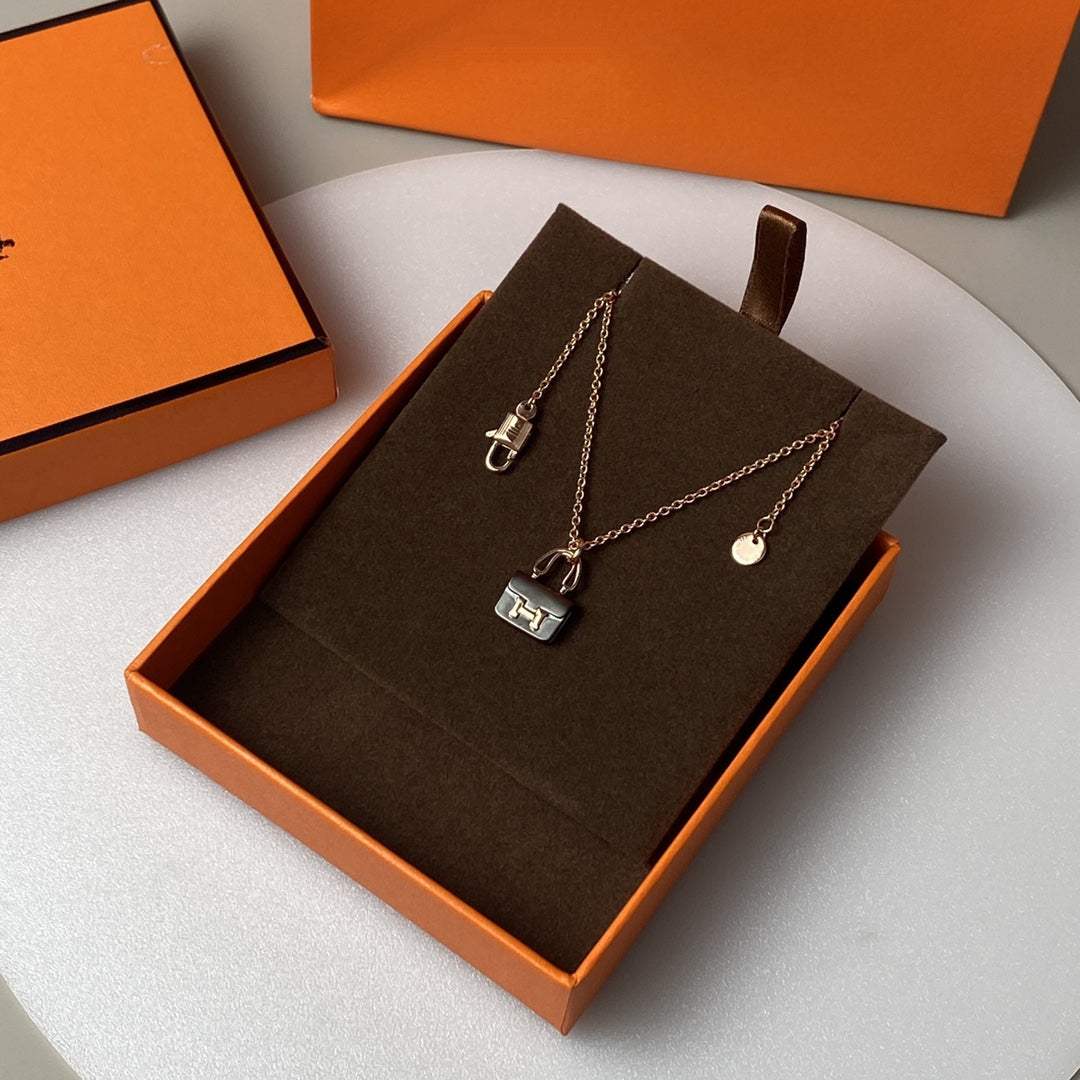 [LORA]CONSTANCE BLACK PEDANT PINK GOLD NECKLACE