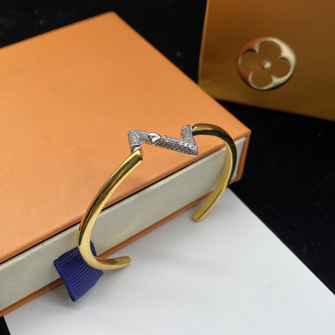 [LORA]VOLTE UPSITE DOWN DIAMOND GOLD OPEN BRACELET
