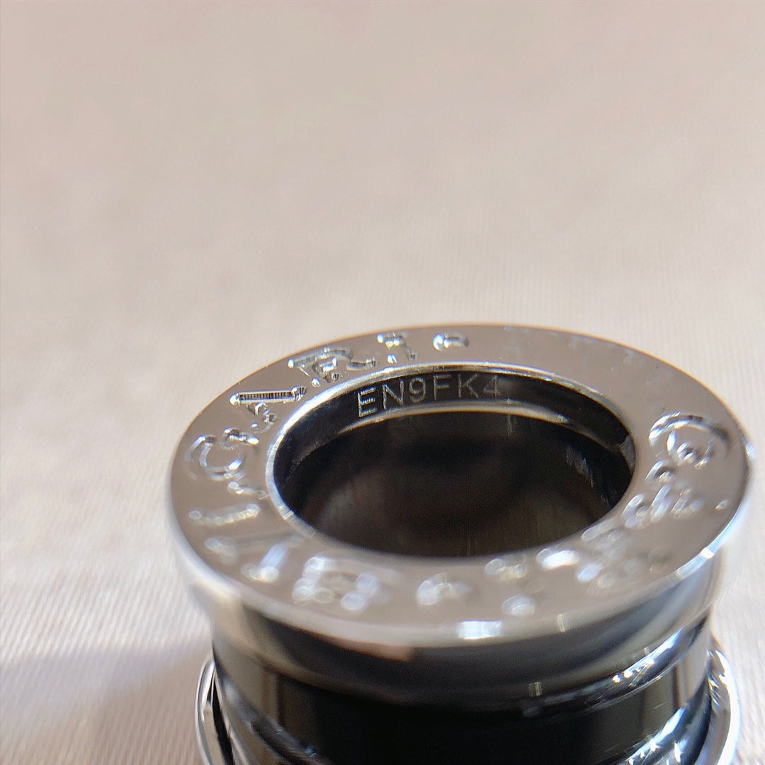 [LORA]ZERO 1 BLACK CERAMIC SILVER NECKLACE