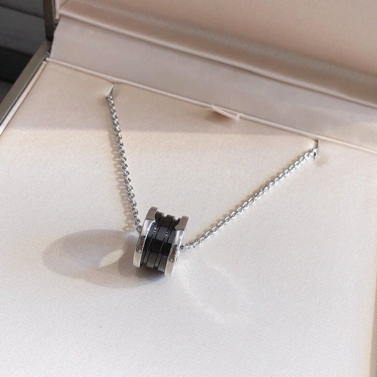 [LORA]ZERO 1 BLACK CERAMIC SILVER NECKLACE