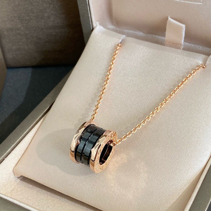 [LORA]ZERO 1 BLACK CERAMIC PINK GOLD NECKLACE