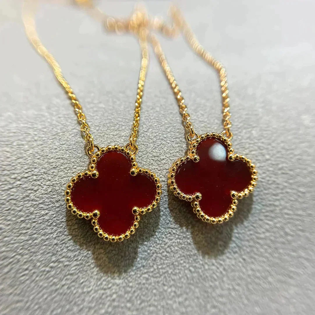 [LORA]CLOVER 15MM CARNELIAN SINGLE FLOWER NECKLACE
