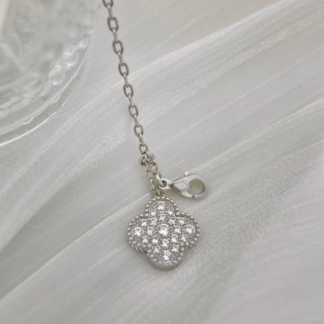 [Lora]CLOVER 5 MOTIFS SILVER DIAMONDS NECKLACE