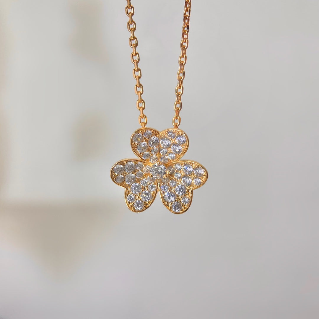 [LORA]FLOWER DIAMOND NECKLACE