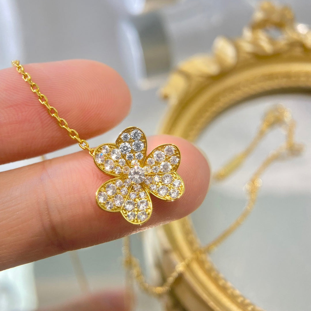 [LORA]FLOWER DIAMOND NECKLACE