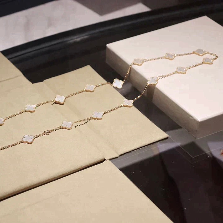 [LORA]CLOVER 20 MOTIFS WHITE MOP NECKLACE