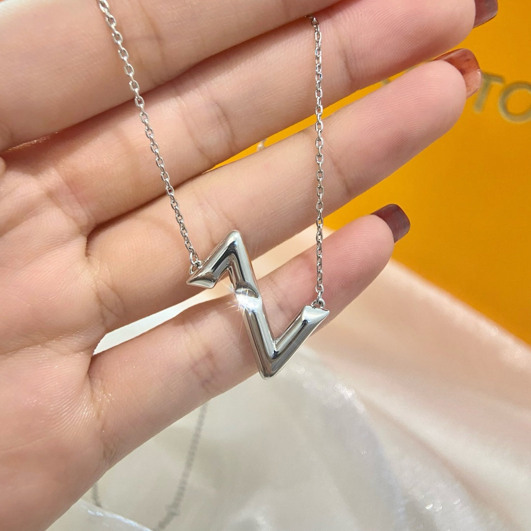 [LORA]VOLTE UPSIDE DOWN NECKLACE