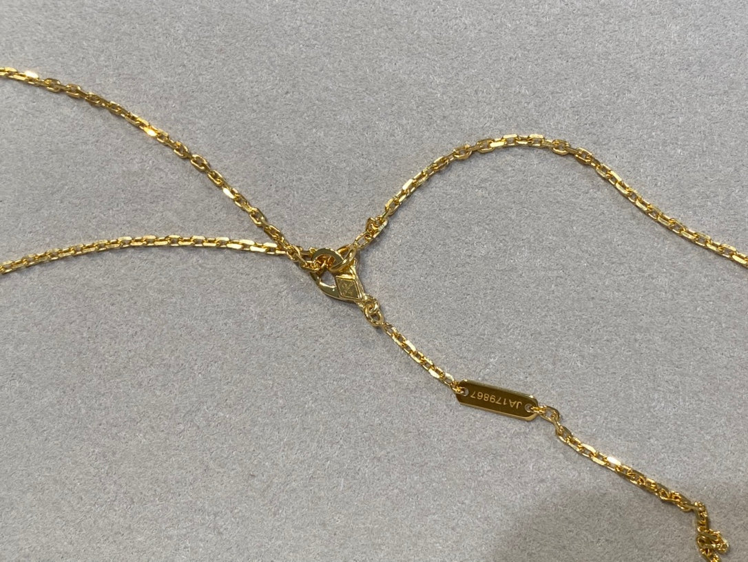 [LORA]CLOVER 25MM NECKLACE GOLD CARNELIAN