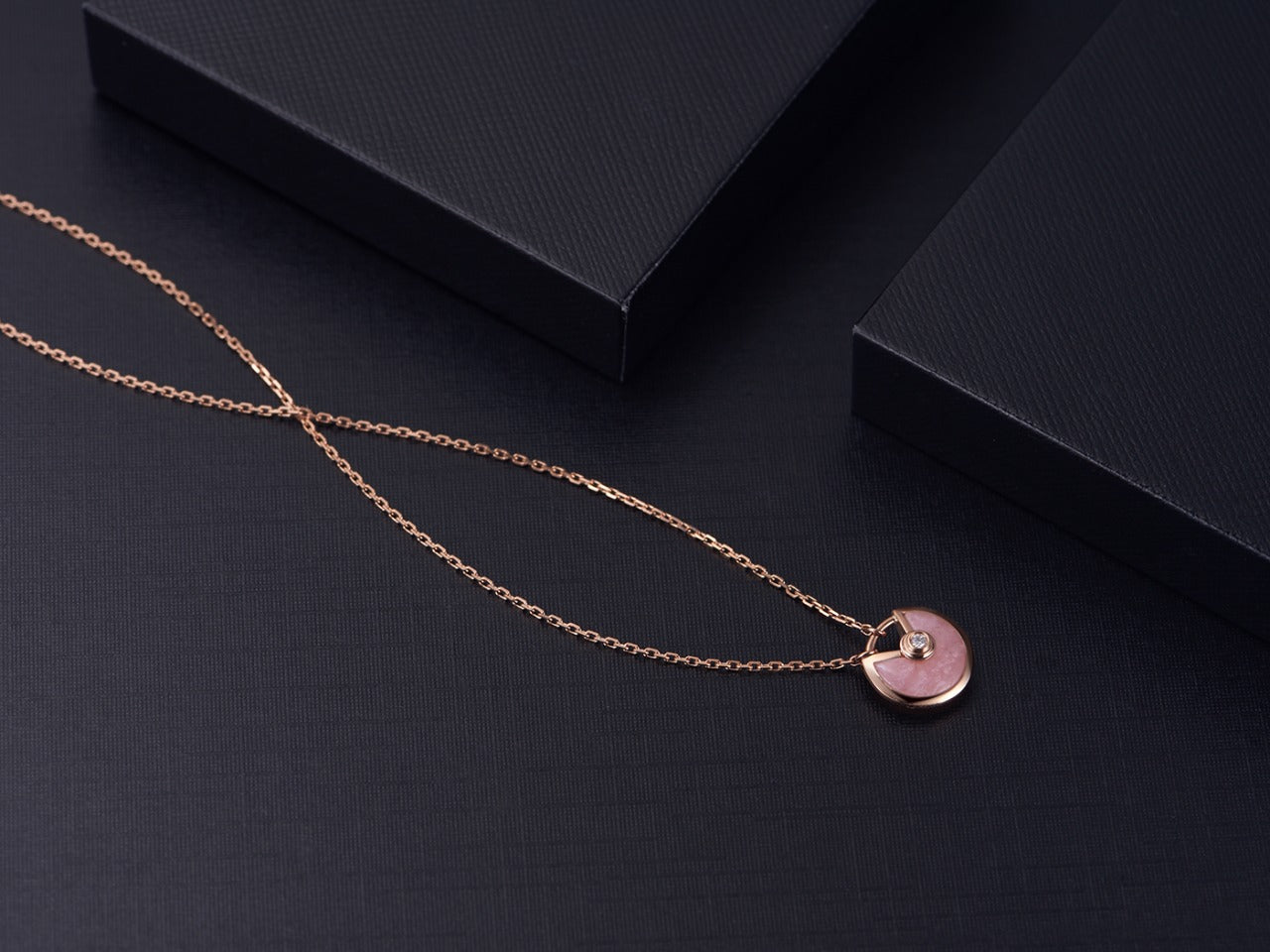 [LORA]AMULETTE ROSE GOLD PINK MOP NECKLACE