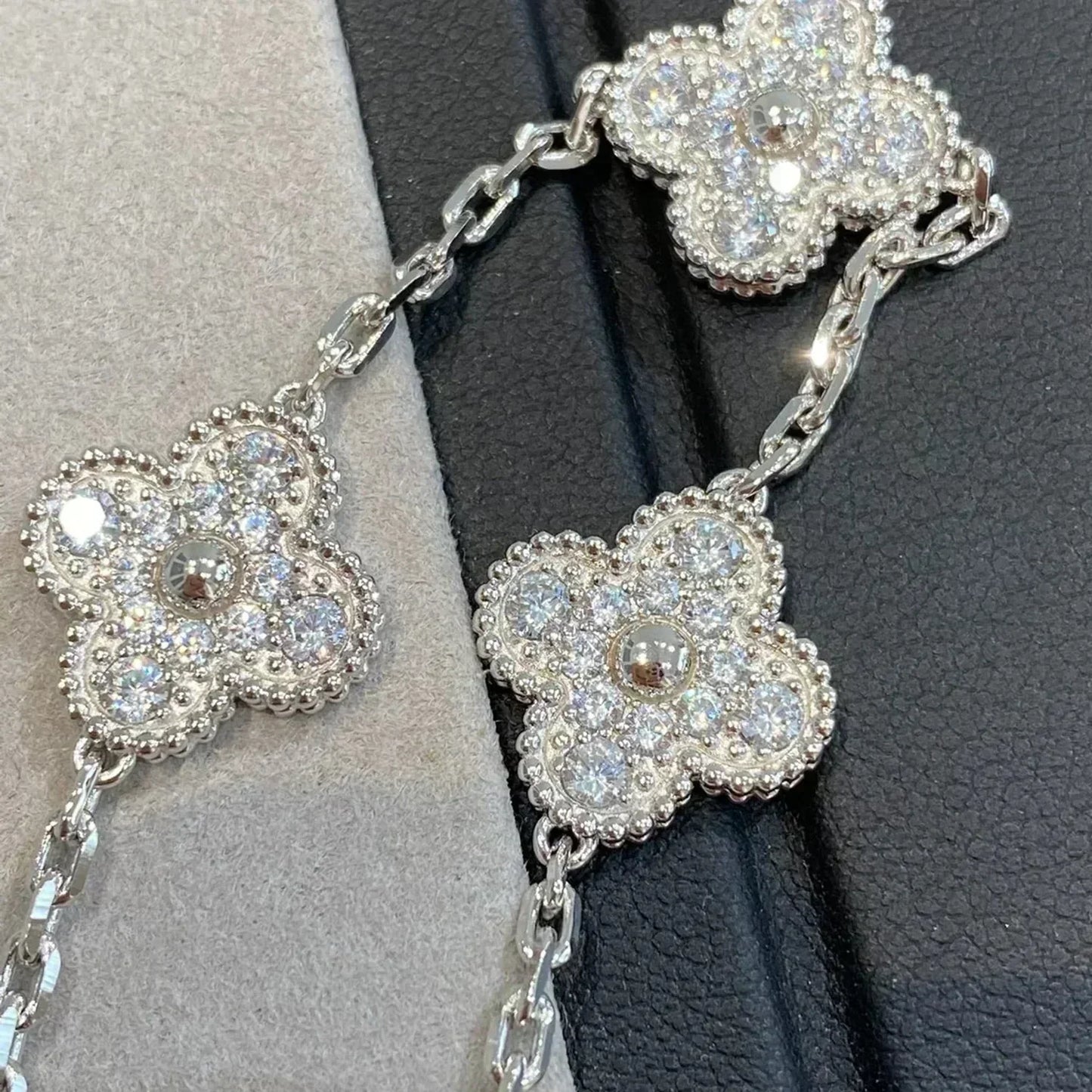 [LORA]CLOVER 5 MOTIFS  DIAMOND BRACELET SILVER
