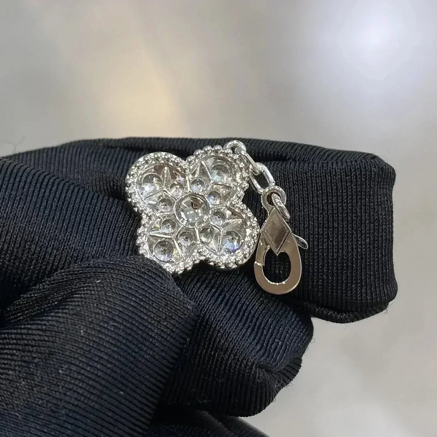 [LORA]CLOVER 5 MOTIFS  DIAMOND BRACELET SILVER