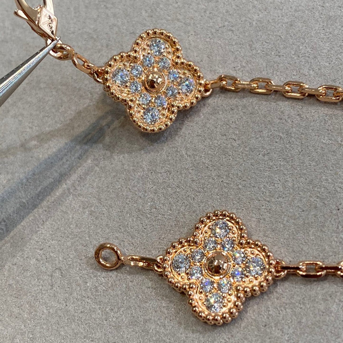 [LORA]CLOVER 5 MOTIFS  FULL DIAMOND BRACELET