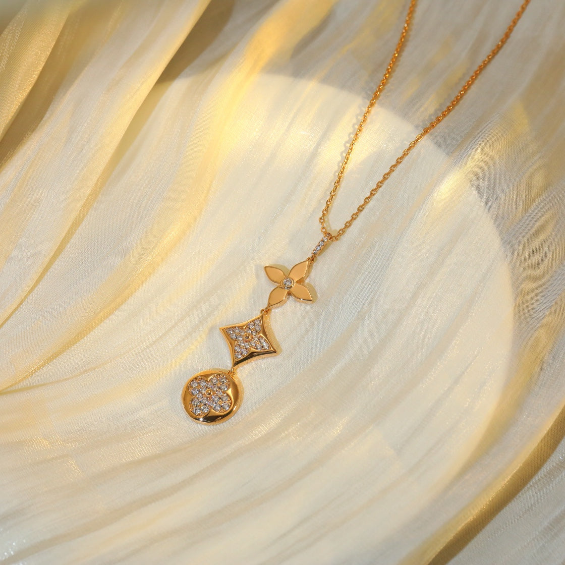 [LORA]STAR AND SUN DIAMOND PINK GOLD NECKLACE