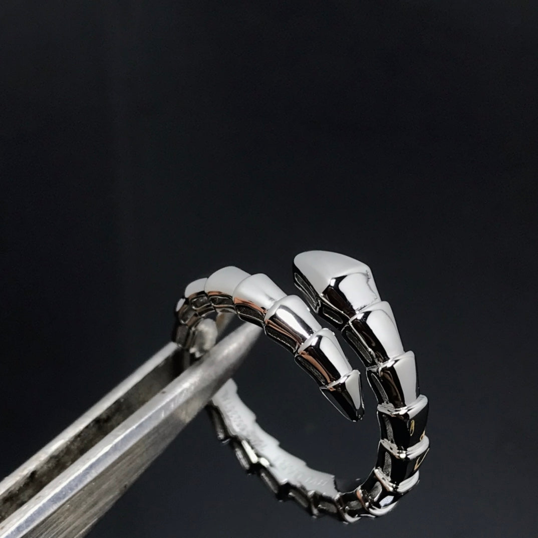 [LORA]SERPENTS RING