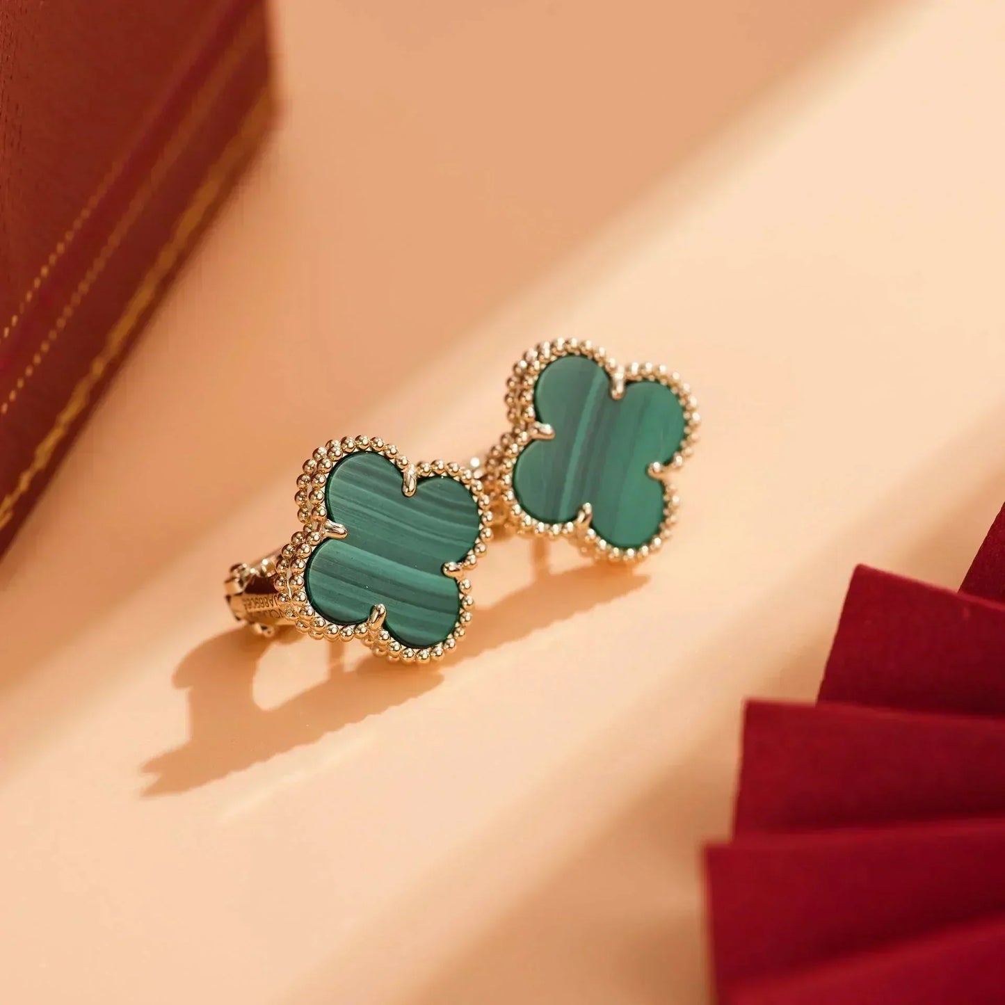 [LORA]CLOVER MEDIUM 1 MOTIFS MALACHITE  EARRINGS