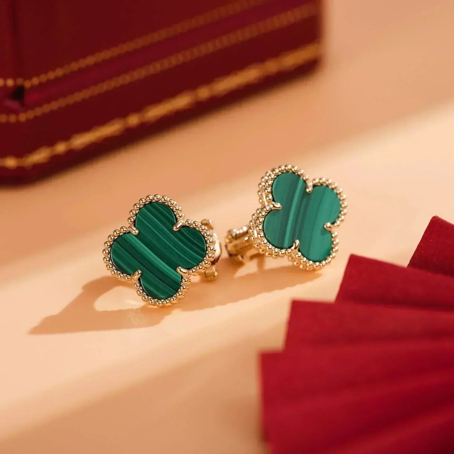[LORA]CLOVER MEDIUM 1 MOTIFS MALACHITE  EARRINGS