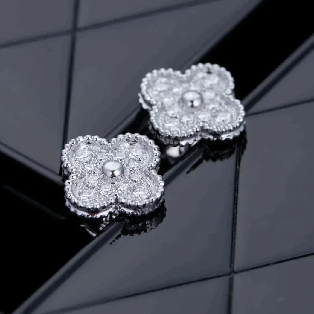 [LORA]CLOVER 1 MOTIFS DIAMOND STUD EARRINGS SILVER