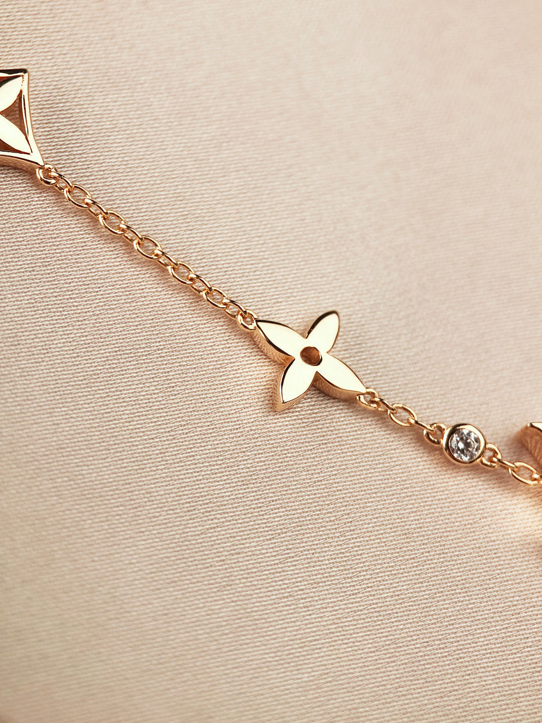 [LORA]STAR AND SUN 7 MOTIFS GOLD BRACELET