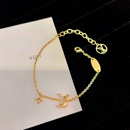 [LORA]LOGO STAR MOTIF GOLD BRACELET