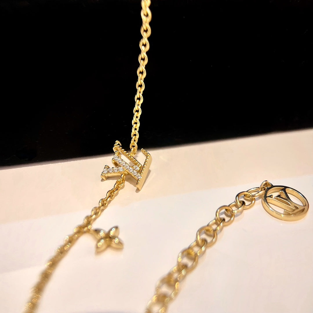 [LORA]LOGO STAR MOTIF GOLD BRACELET