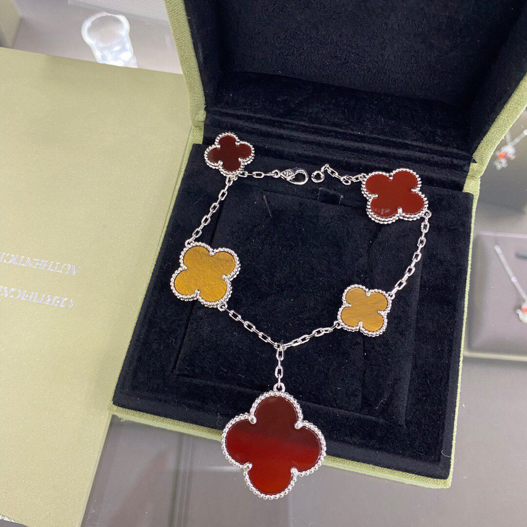 [LORA]CLOVER 5 MOTIFS SIVLER CARNELIAN TIGER EYE BRACELET