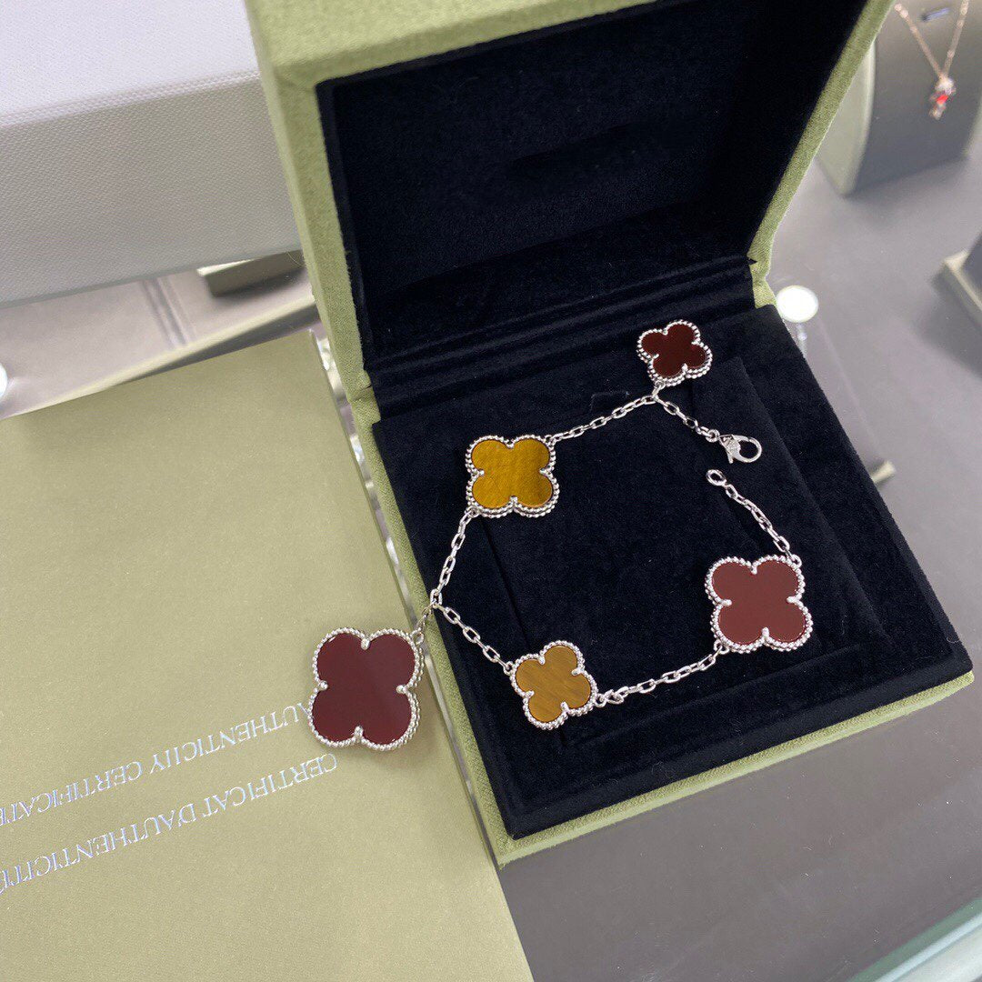 [LORA]CLOVER 5 MOTIFS SIVLER CARNELIAN TIGER EYE BRACELET