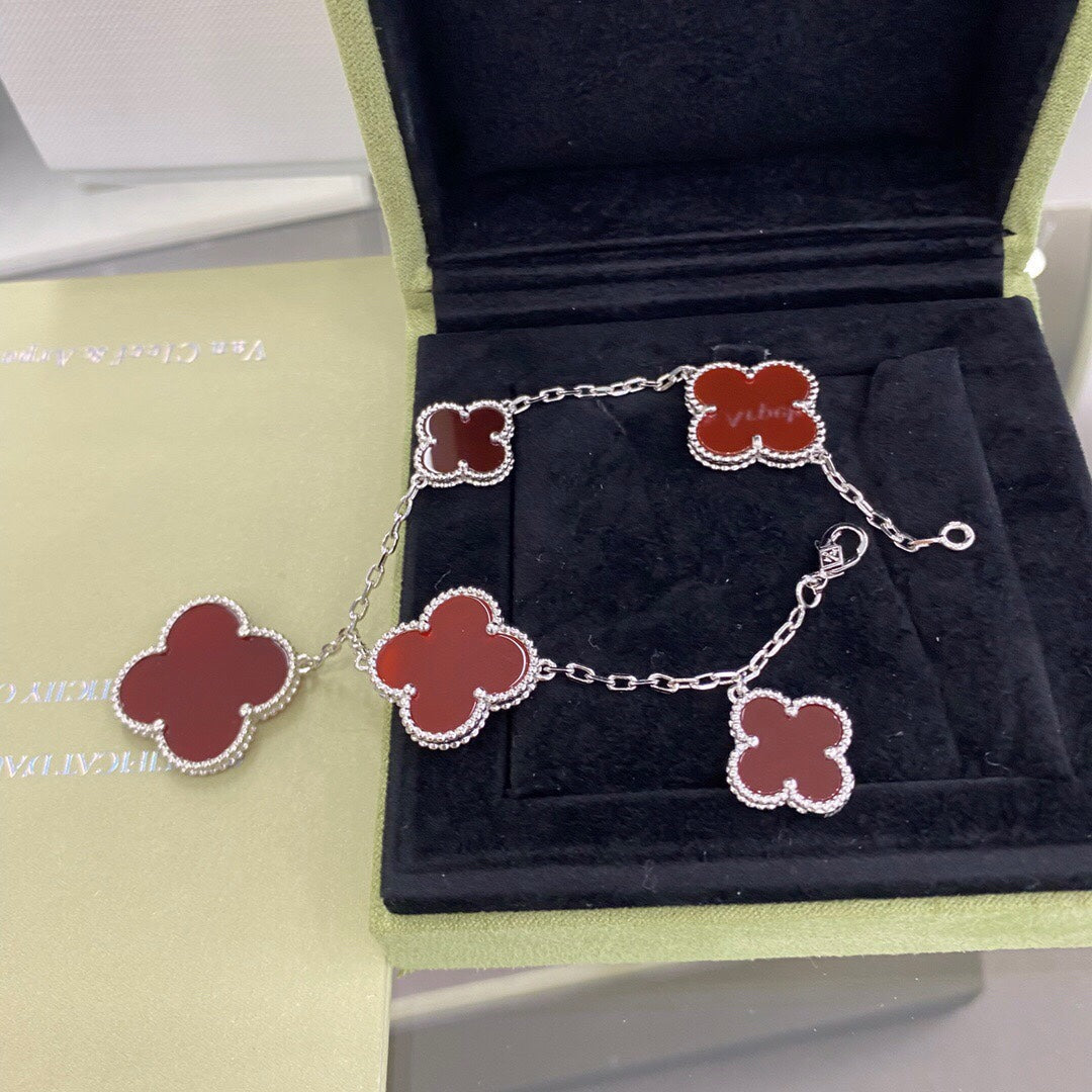 [Lora]CLOVER 5 MOTIFS SIVLER CARNELIAN BRACELET