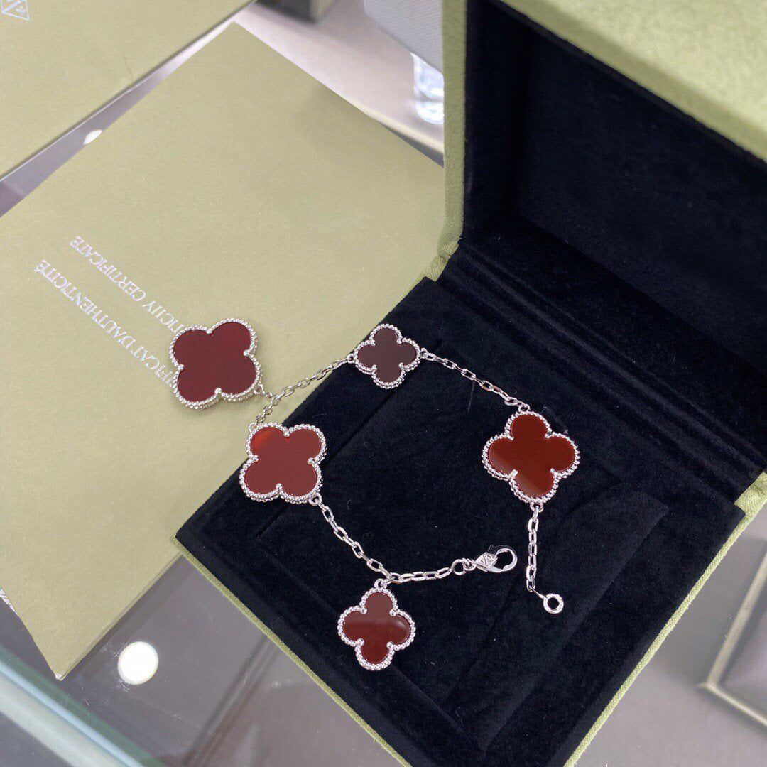 [LORA]CLOVER 5 MOTIFS SIVLER CARNELIAN BRACELET