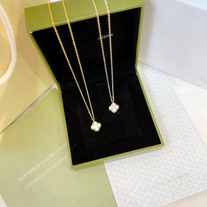 [LORA]CLOVER MINI 9.5MM WHITE MOTHER-OF-PEARL NECKLACE